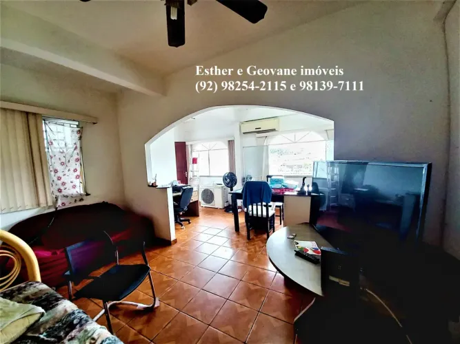 Prédio tríplex Casa Av. Brasil Ponto comercial 6 quartos Manaus-AM