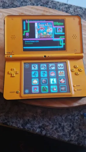Nintendo DSI XL