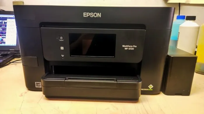 Epson Wf3720 com bulk em ótimo estado 