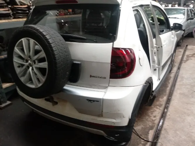 Sucata Cross Fox 2010 a 2014  para retirada de peças, legalizada pelo Detran