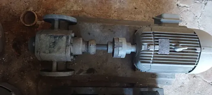 Bomba de engrenagem