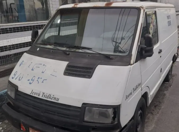 Renault Trafic ano 1995 - peças ou inteiro