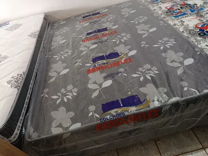 CAMA BOX CASAL ESPUMA SELADA NOVA