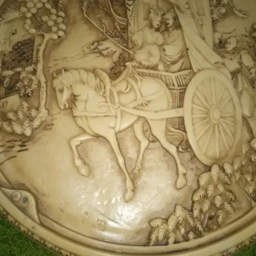 Antiguidade Mesa com escultura oriental