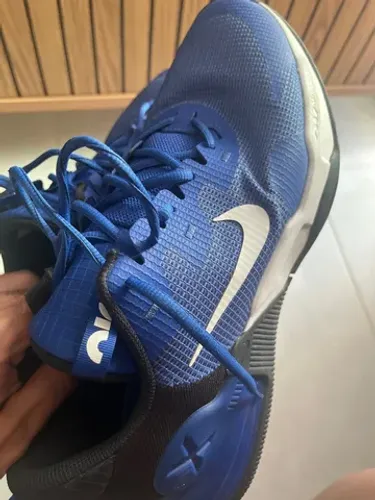 TÊNIS NIKE 