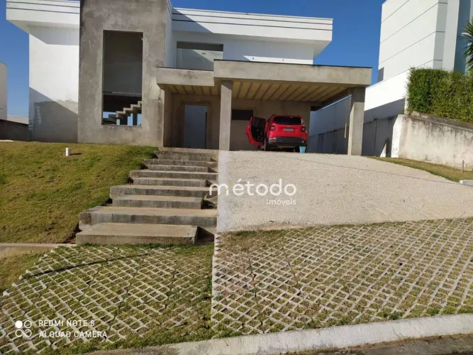 Casa com 5 quartos à venda, 350 m² por R$ 3.000.000 - Residencial Jequitiba - Jacareí/SP