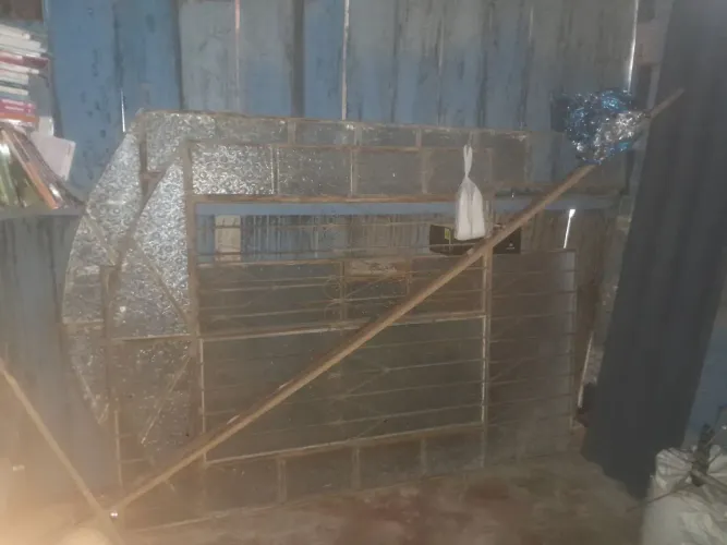 Porta e Janela colonial pra levar logo