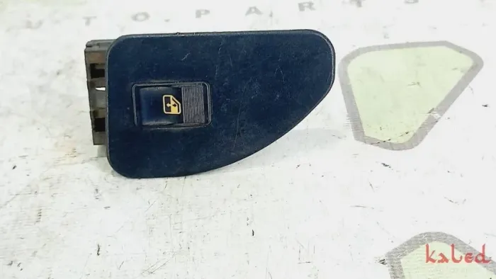 Botão Vidro Elétrico Traseiro Lado Esquerdo Fiat Tempra 92/99