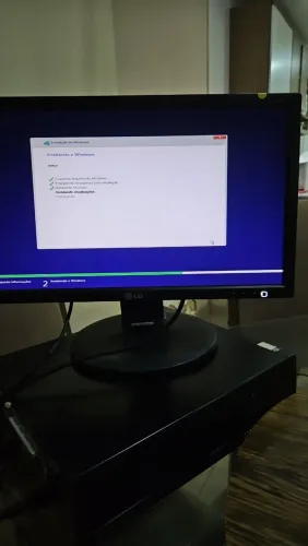 Monitor LG LED Flatron 20 polegadas