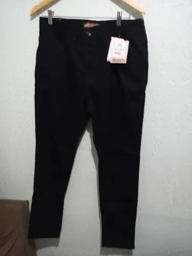 Calça jeans preta