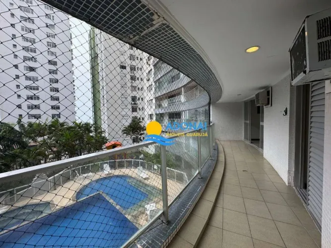 Apartamento próximo à praia com vista Pitangueiras Guarujá