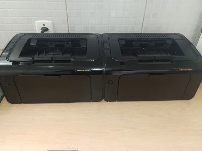 Impressora HP LaserJet P1102w