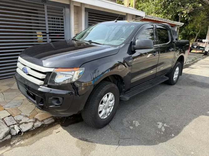 Ford Ranger XLS 2.5 16V 4X2 CD Flex 2013