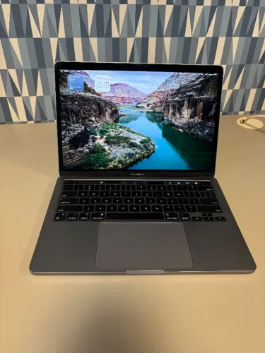 macbook pro m1 512