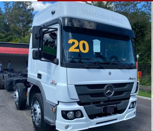 (Transferência de dívida) MB ATEGO 3030 bitruck 8x2 ano 2020