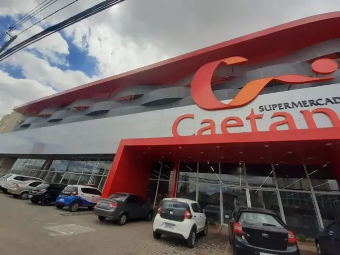 Projetos, laudos e construção de galpões