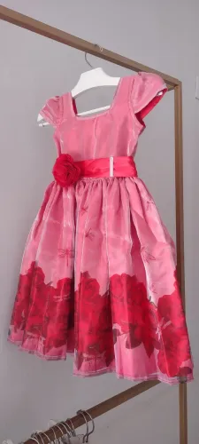 Vestido infantil rosa com flores para aniversário festas 
