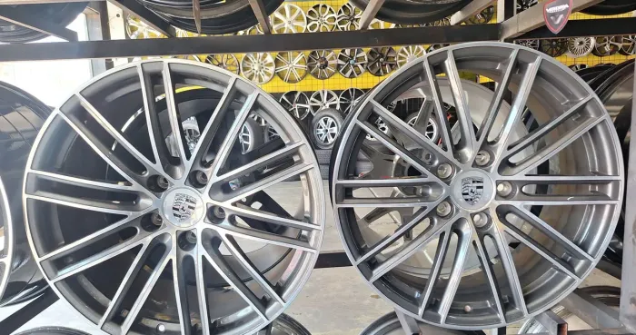 Rodas 20 Porsche Boxter 2024 forjadas 2 talas original 