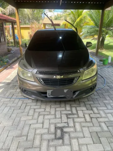 Chevrolet Onix Hatch LT 1.0 8V Flex Power Mec. 4P 2014