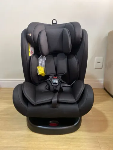  Cadeirinha auto Isofix   0 a 36kg, giro 360º  Nova