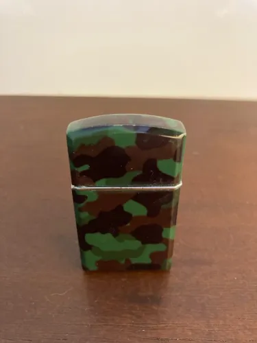 Isqueiro Camuflado Recarregável