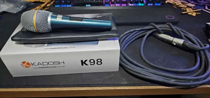 Microfone Kadosh K98 com cabo blindado 5M