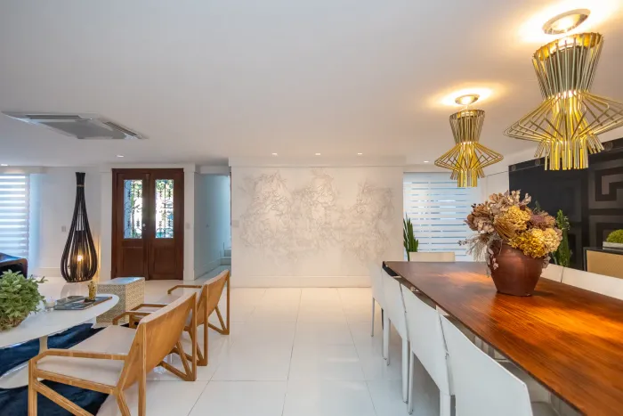 Casa em condomínio, campo comprido, nobiliada, ensolarada, 5 suítes, 570m² privativos, 5 v