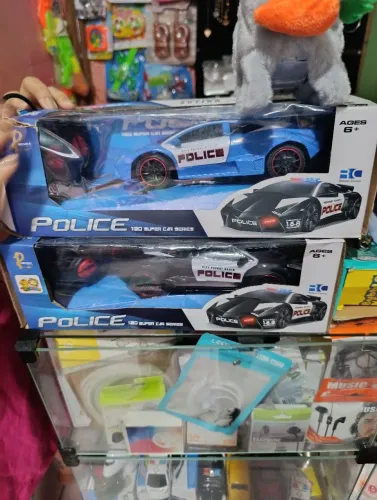 Carro de polícia de controle remoto