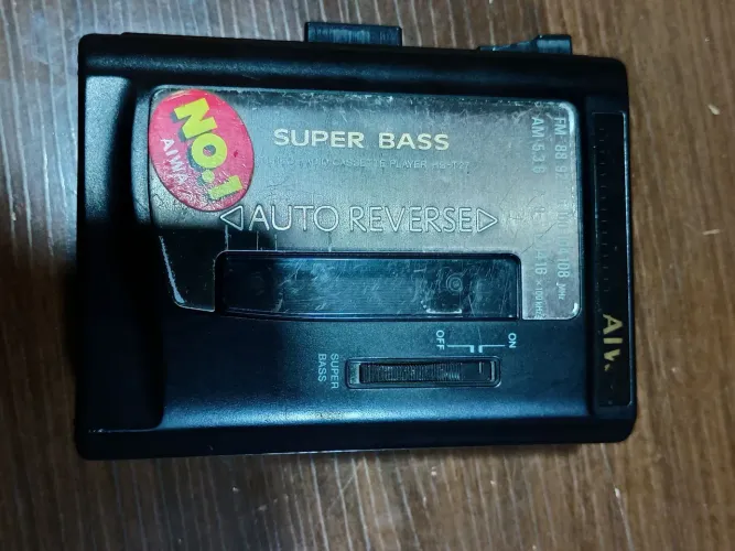 Walkman Aiwa HS-T27 Super Bass leia a descrição. MADE IN JAPAN