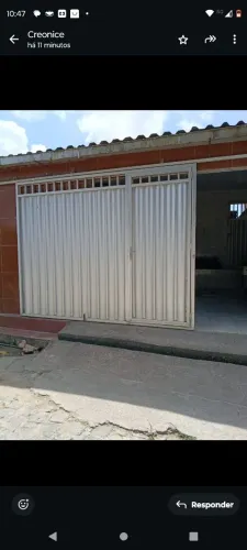 Belíssima casa a venda 