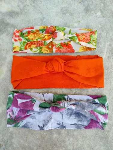 3 Tiaras de tecido - Flores, Liso e Floral