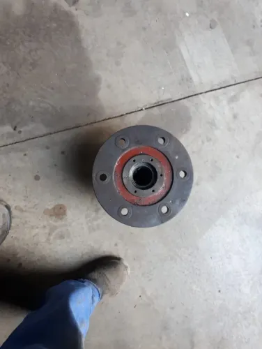 Cubo Roda Dianteira Chevrolet D60 6f/6f Original Usado