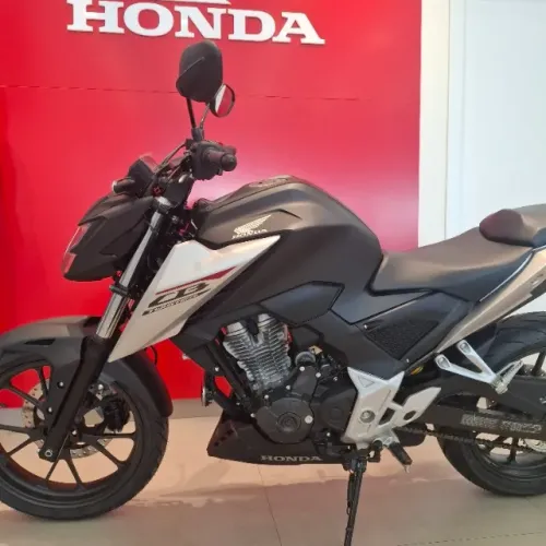 CB 300F CBS 26/2026 EMPLACADA