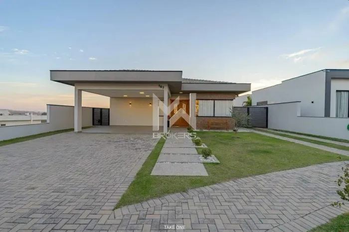 Casa térrea à venda no Condomínio Reserva Santa Isabel em Louveira/SP