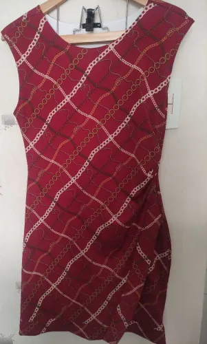 MARISA VESTIDO MALHA FRIA LEVEMENTE PLISSADO NA LATERAL TAM M ( ATE TAM 44) 65,00<br>FORRADO
