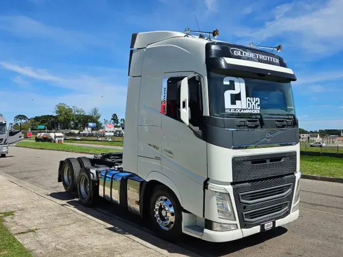 FH460 6X2 Globetrotter Ano 21 Teto Alto Automático Ar condicionado Suspensão Mola