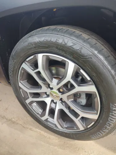 4 Pneus Bridgestone 225/55R18 98H