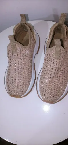 Tenis BKR feminino Slip On ( strass ) cor: bege. Tam. 35 ( Usado ).