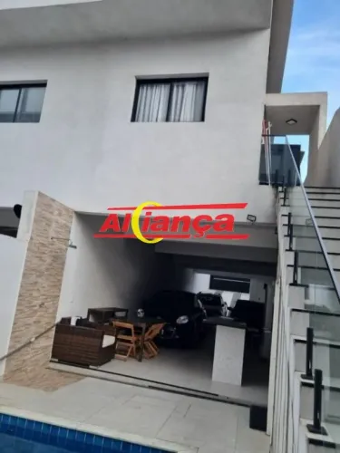 Sobrado com 3 quartos para alugar, 200m² -Jardim Vila Galvão - Guarulhos /SP - por R$9.000