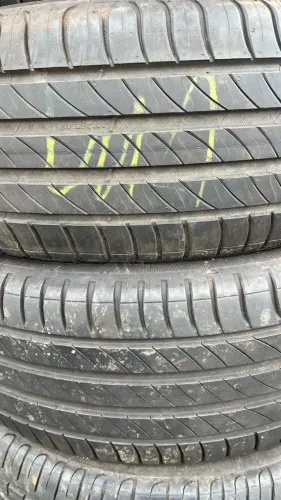 Pneu Pry 4 SN 195/55/16  99 % Vida