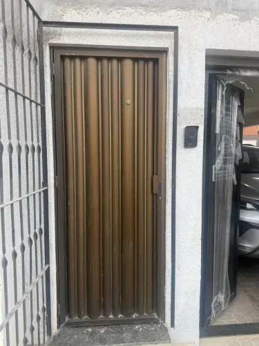 Portão alumínio
