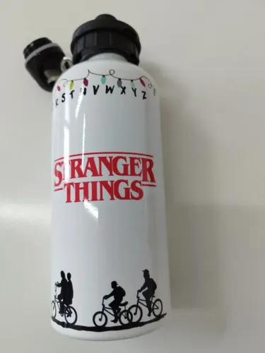Garrafa água Stranger Things - novo