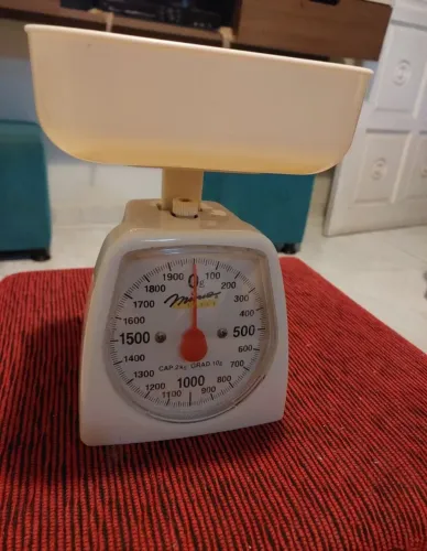 Balança Analógica de Cozinha - Vintage