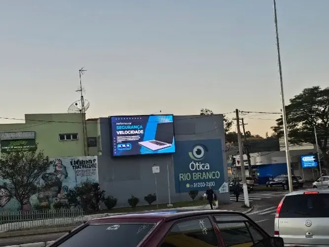 PAINEL LED NA VILA RIO BRANCO EM FRENTE AO BOA IMAGENS NITIDAS 12 000 VISUALIZAÇOES MÊS