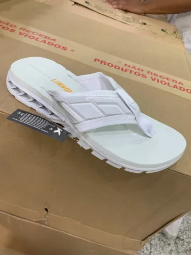 Chinelo kenner 
