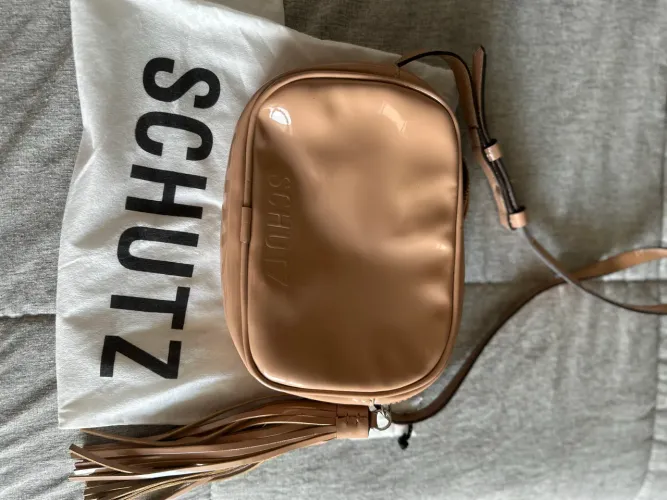 Bolsa Schutz kate verniz original