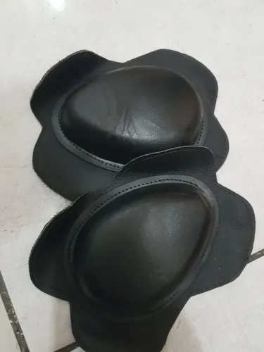 Saboneteiras ou raspador para macações de couro moto sport