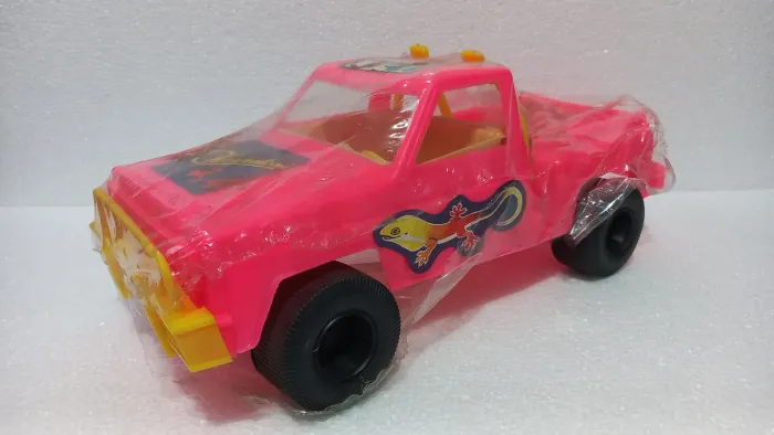 Miniatura Antiga de Caminhonete pickup gigante  CANINDÉ