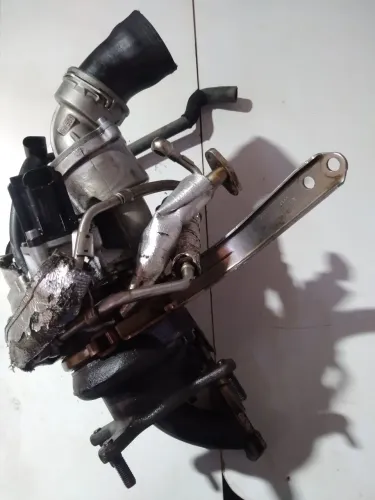 Turbo Compressor turbina para VW Jetta Passat Tiguan 211 cavalos