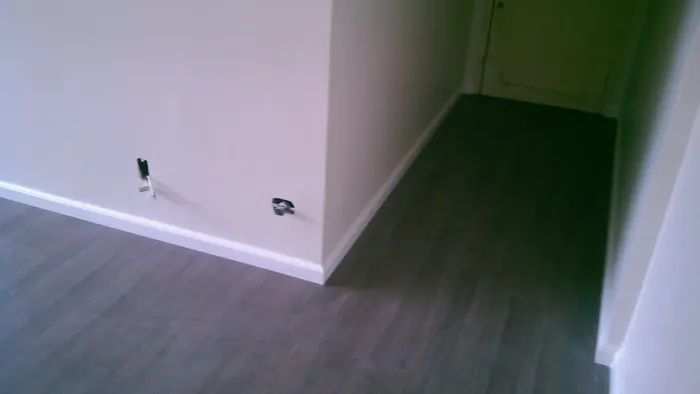 Manutenções piso laminado ,consertos ,rodapés poliestireno vendas